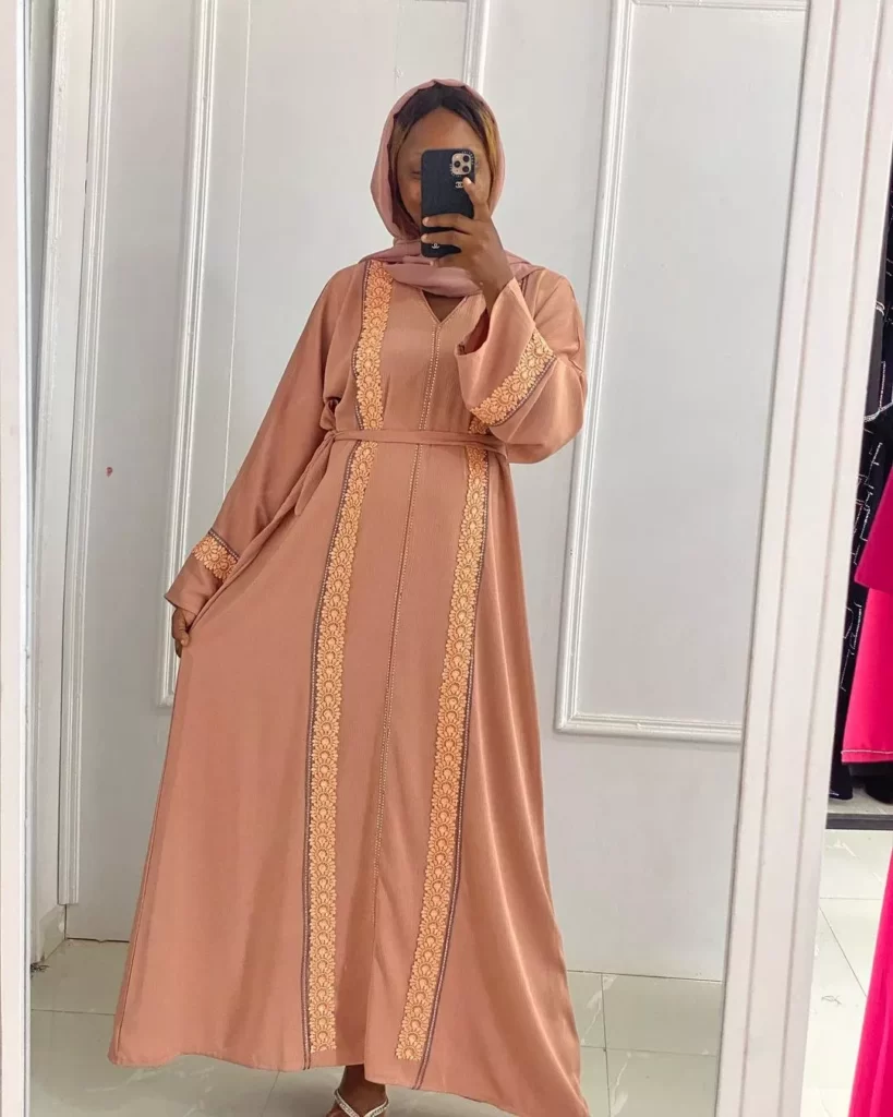 Ways to wear an abaya