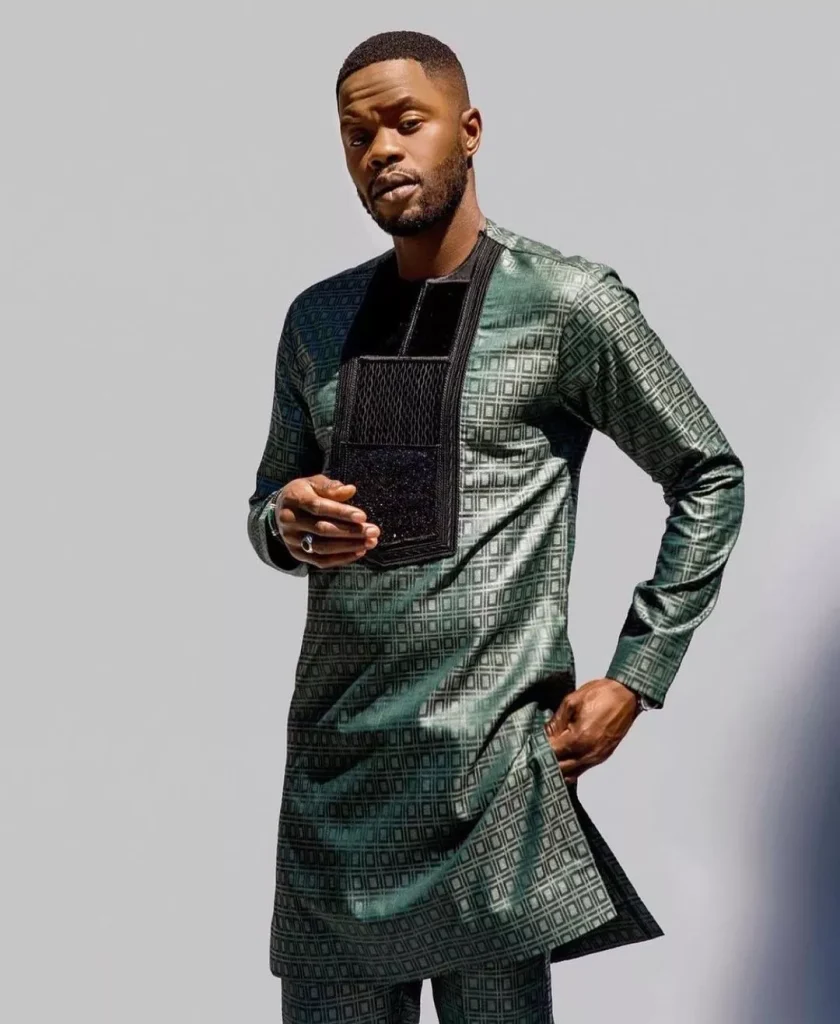 Exquisite Traditional African Male Clothing 