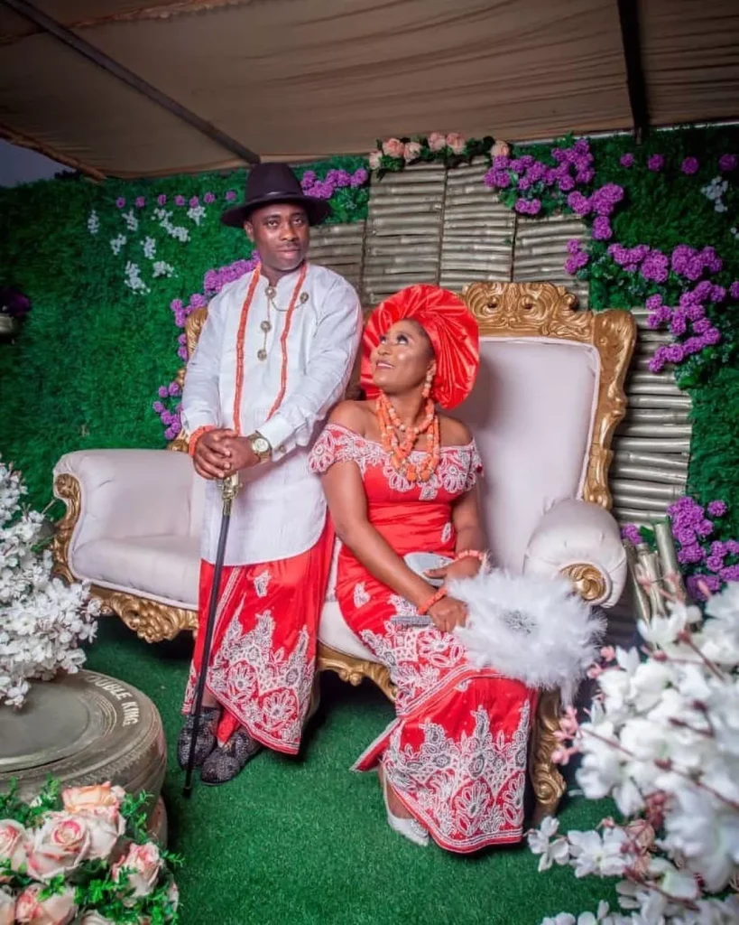 Traditional wedding clothes for urhobo couples 
