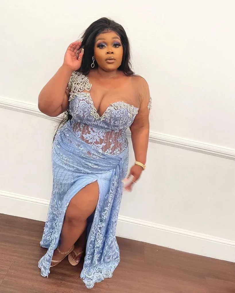 Lace Aso Ebi Designs For Ladies Can Be Worn By Fat Women And Pregnant Women.