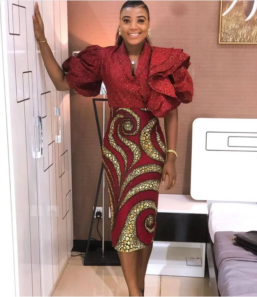 Ankara skirt to create a formal and chic look