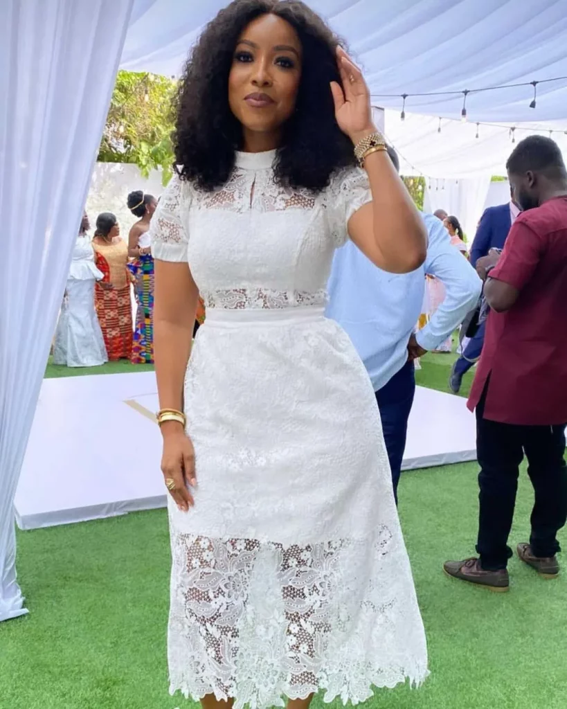 20 White Lace Styles For Burials and Weddings in Nigeria 2021