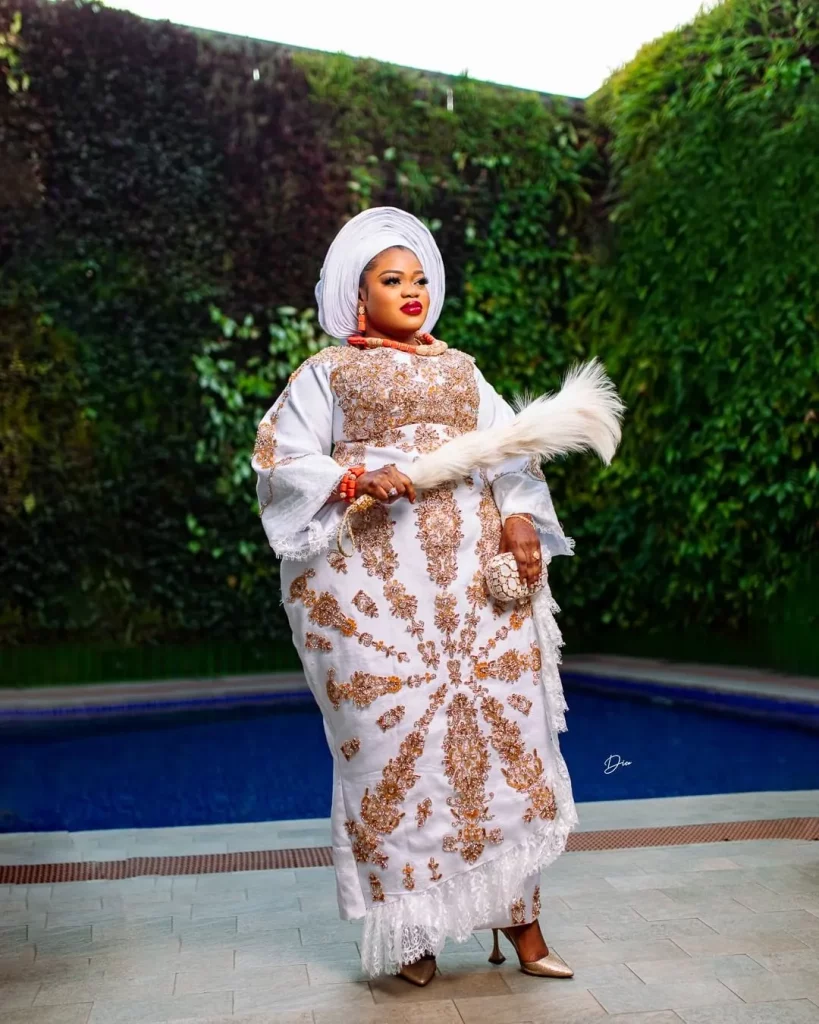 Plus size lace gowns in Nigeria