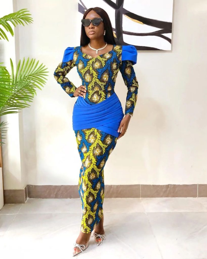 
Latest Ankara Plain and Pattern Styles for Women 