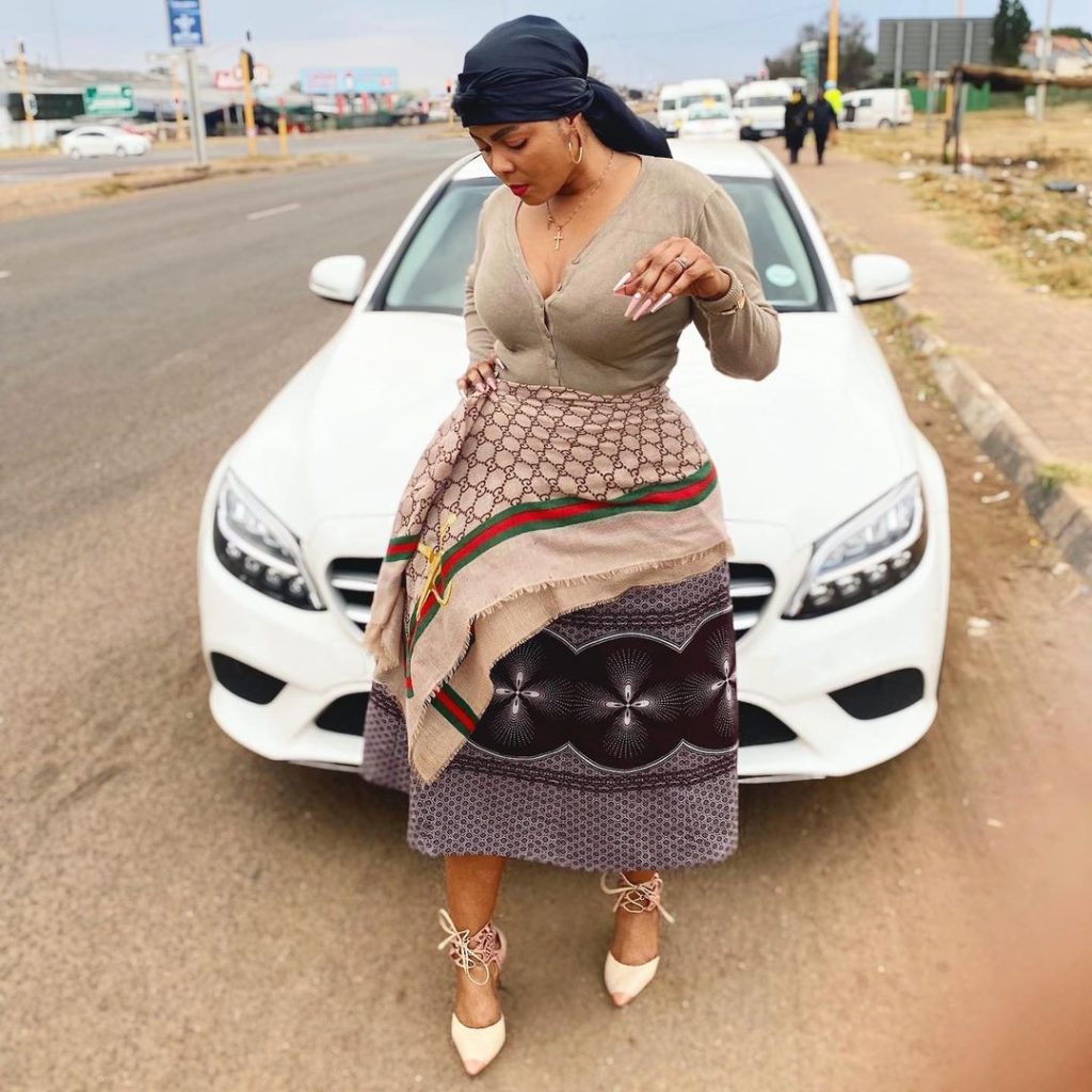 Skirt (Isikhakha or Umbhaco) | Xhosa or Mfengu