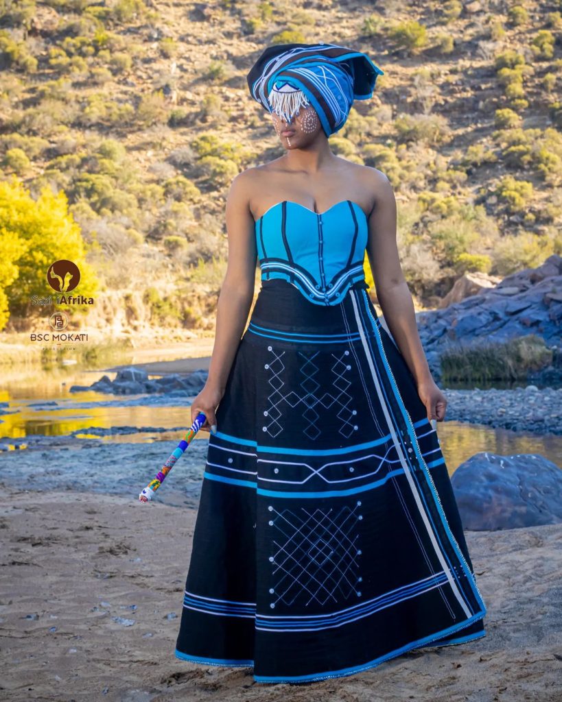 Umbhaco Xhosa traditional wear