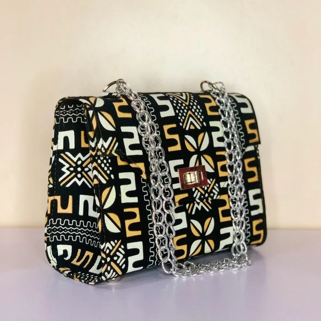 vast collection of lovely ankara bags 