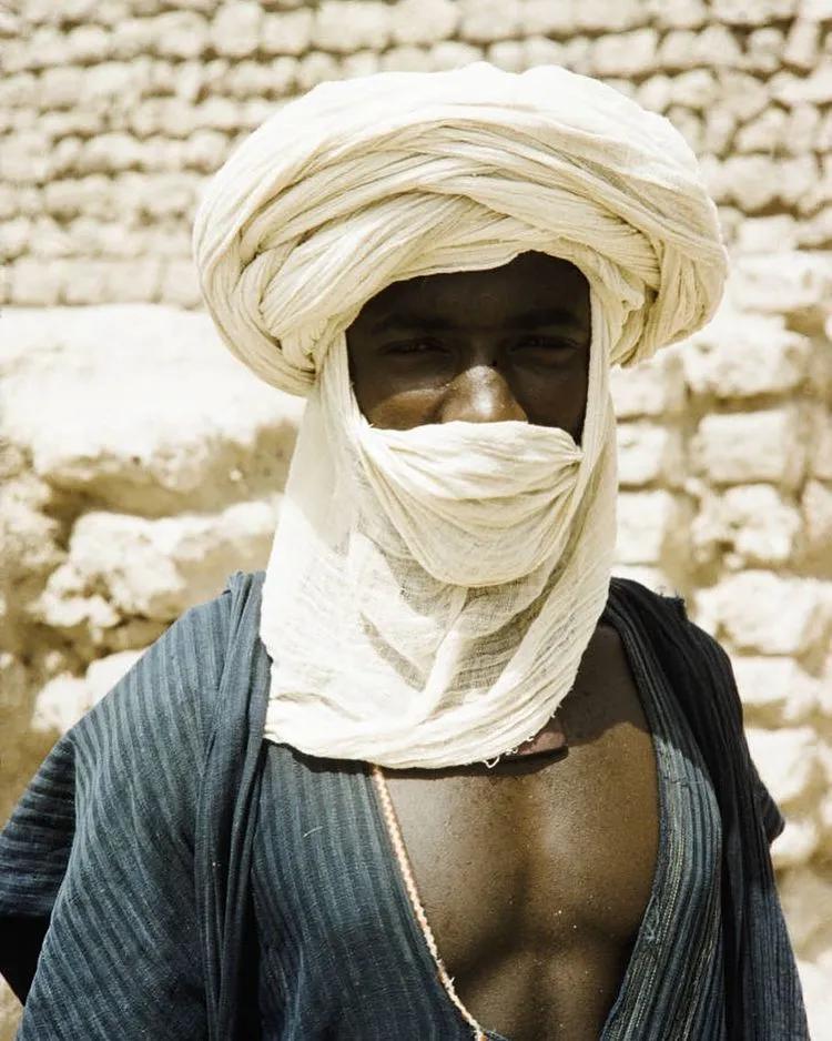 Anja Fischer / Imuhar (Tuareg) - Clothing