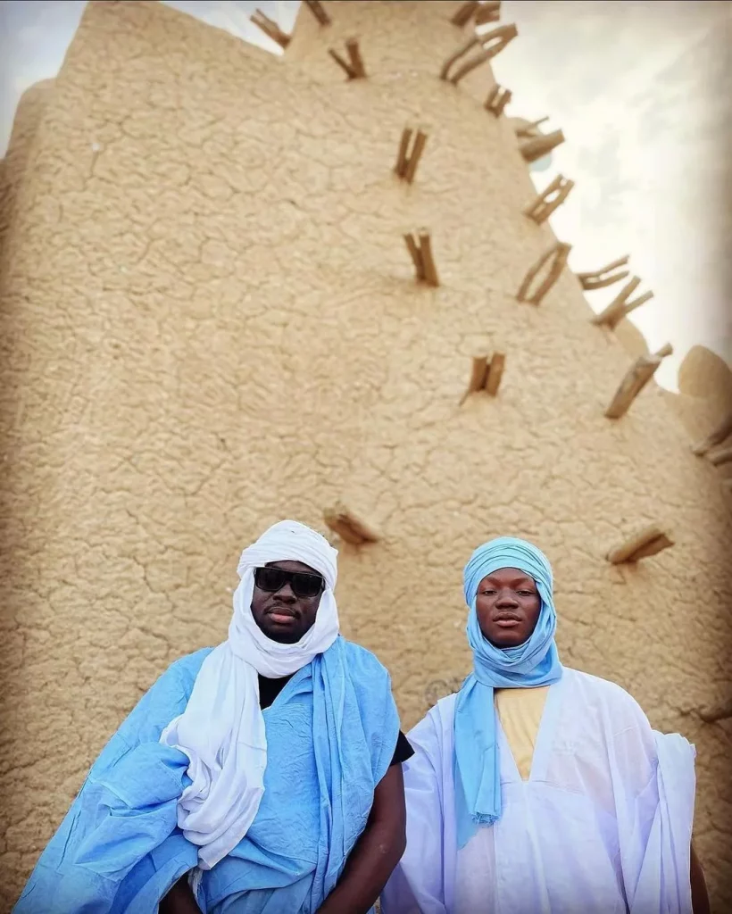 Tuareg clothing and jewelry