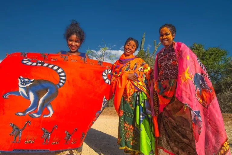 Stunning Traditional Madagascar Clothing: Lamba (2024)