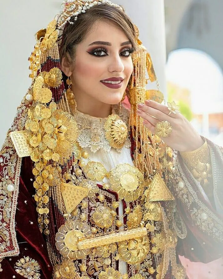 Lovely Libyan Traditional Wedding Styles (2024)