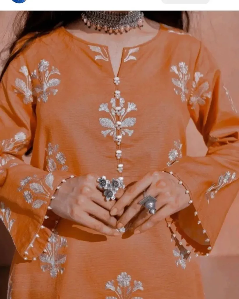 Pakistani Style Un-stitched Suit