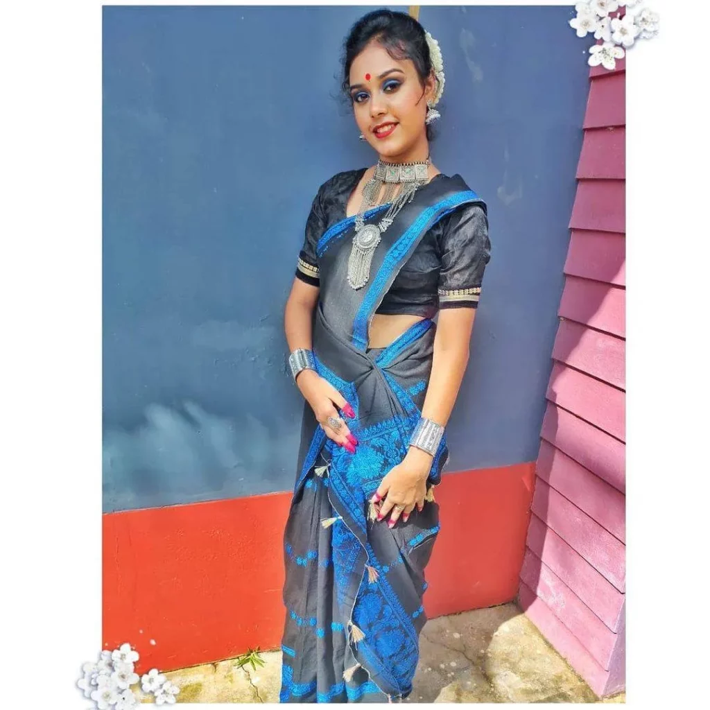 traditional handloom handwoven Assamese dress