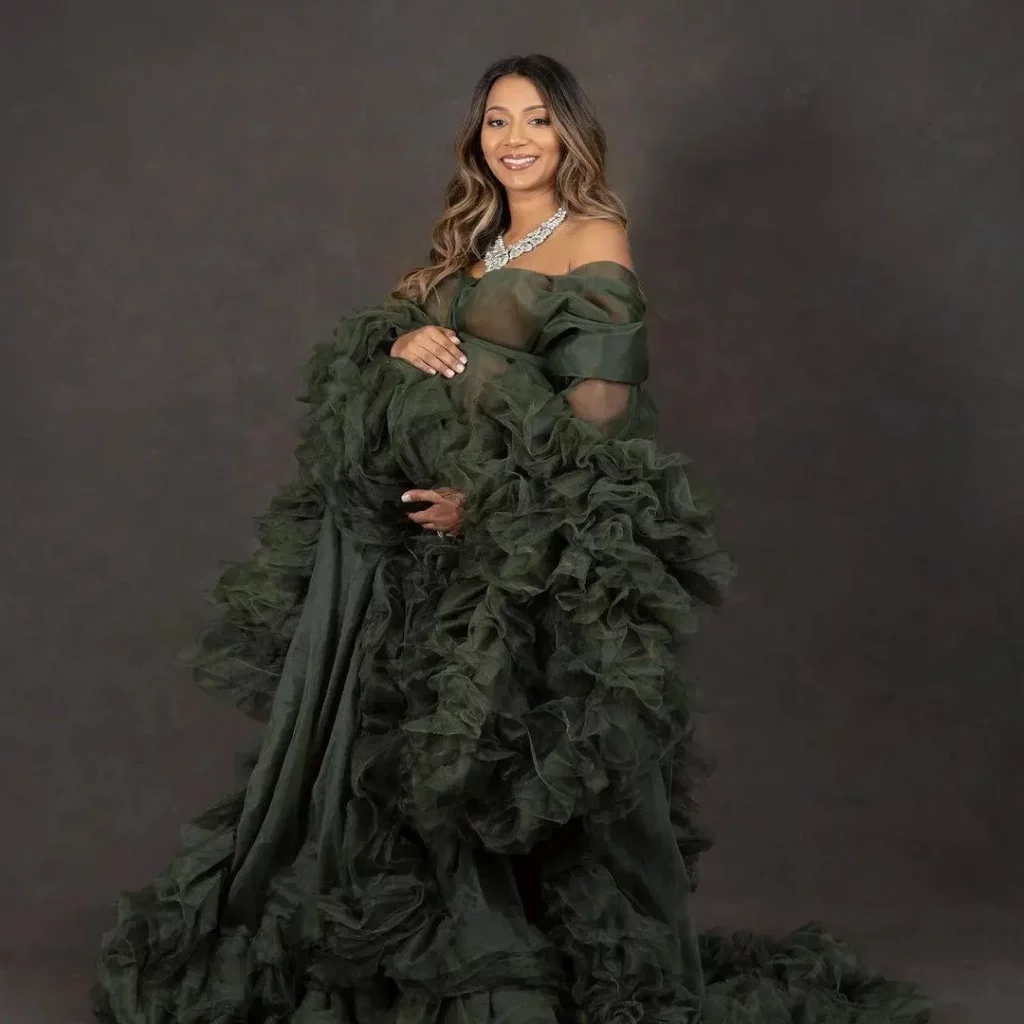 what to wear for pregnancy photoshoot