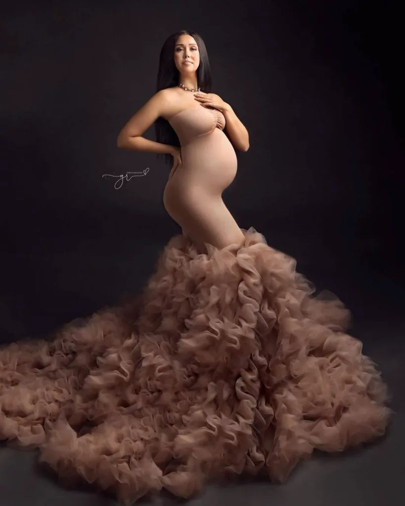 Net dresses for maternity photoshoot
