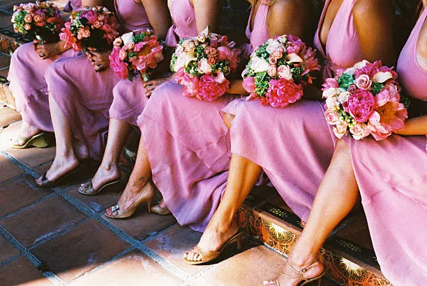 What Color Shoes To Wear With Pink Dress: